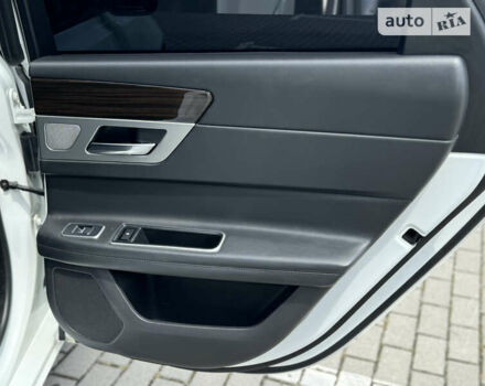 Белый Ягуар ХФ, объемом двигателя 2.99 л и пробегом 150 тыс. км за 32999 $, фото 42 на Automoto.ua