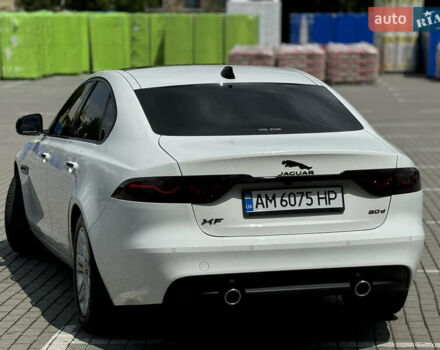 Белый Ягуар ХФ, объемом двигателя 2.99 л и пробегом 150 тыс. км за 32999 $, фото 22 на Automoto.ua