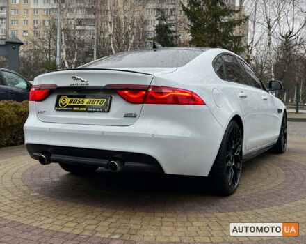 Білий Ягуар ХФ, об'ємом двигуна 3 л та пробігом 125 тис. км за 20500 $, фото 6 на Automoto.ua