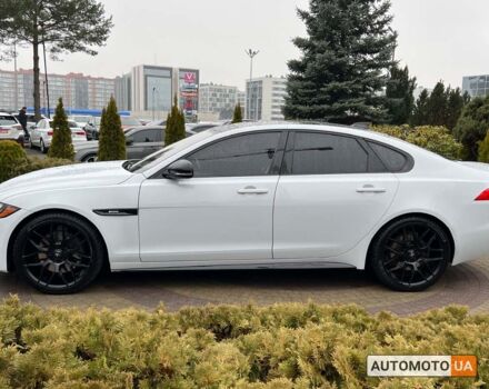 Білий Ягуар ХФ, об'ємом двигуна 3 л та пробігом 125 тис. км за 20500 $, фото 3 на Automoto.ua