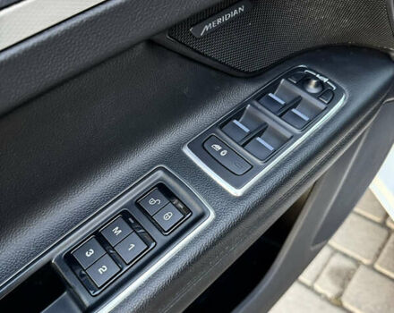 Белый Ягуар ХФ, объемом двигателя 3 л и пробегом 72 тыс. км за 13300 $, фото 11 на Automoto.ua