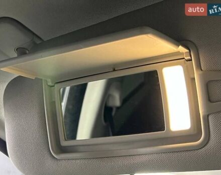 Білий Ягуар ХФ, об'ємом двигуна 2 л та пробігом 62 тис. км за 15500 $, фото 35 на Automoto.ua