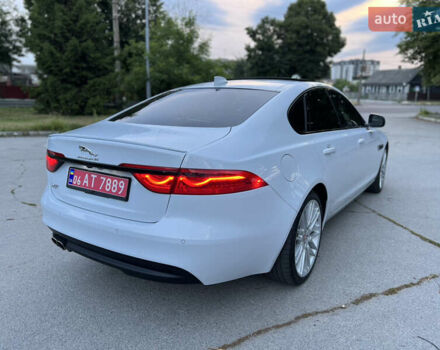 Белый Ягуар ХФ, объемом двигателя 2 л и пробегом 137 тыс. км за 16998 $, фото 17 на Automoto.ua