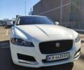 Белый Ягуар ХФ, объемом двигателя 2 л и пробегом 124 тыс. км за 18000 $, фото 4 на Automoto.ua