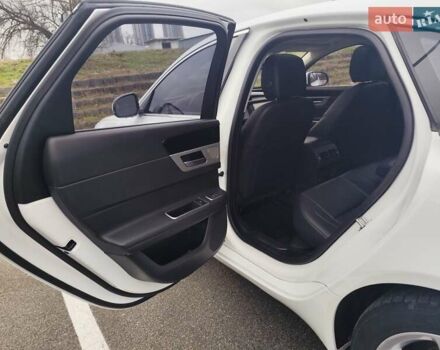 Белый Ягуар ХФ, объемом двигателя 2 л и пробегом 123 тыс. км за 15800 $, фото 19 на Automoto.ua