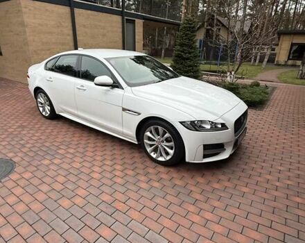 Білий Ягуар ХФ, об'ємом двигуна 2 л та пробігом 130 тис. км за 19000 $, фото 1 на Automoto.ua