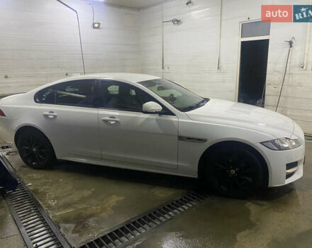 Белый Ягуар ХФ, объемом двигателя 2 л и пробегом 105 тыс. км за 18000 $, фото 6 на Automoto.ua