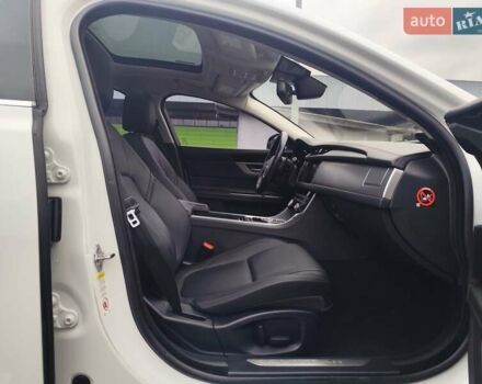 Белый Ягуар ХФ, объемом двигателя 2 л и пробегом 123 тыс. км за 15800 $, фото 13 на Automoto.ua