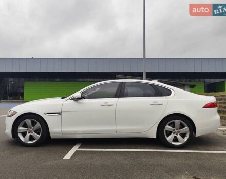 Белый Ягуар ХФ, объемом двигателя 2 л и пробегом 123 тыс. км за 15800 $, фото 5 на Automoto.ua