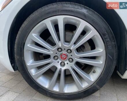 Белый Ягуар ХФ, объемом двигателя 2 л и пробегом 70 тыс. км за 20700 $, фото 11 на Automoto.ua