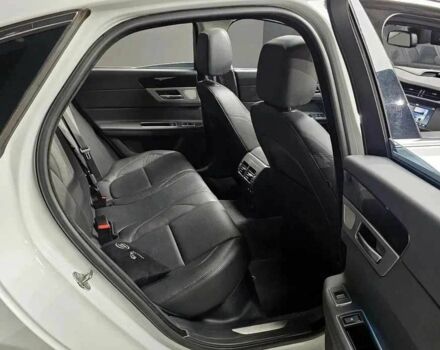 Ягуар ХФ 2018 в Киеве на Automoto.ua Белый Ягуар ХФ, объемом двигателя 0 л и пробегом 32 тыс. км за 14000 $, фото 7 на Automoto.ua