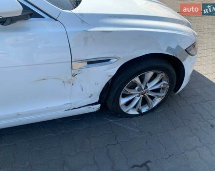 Белый Ягуар ХФ, объемом двигателя 2 л и пробегом 113 тыс. км за 14900 $, фото 7 на Automoto.ua