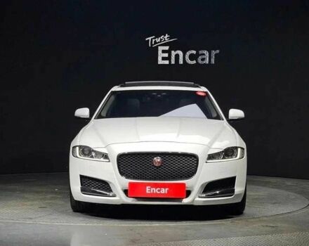 Ягуар ХФ 2018 в Киеве на Automoto.ua Белый Ягуар ХФ, объемом двигателя 0 л и пробегом 32 тыс. км за 14000 $, фото 1 на Automoto.ua