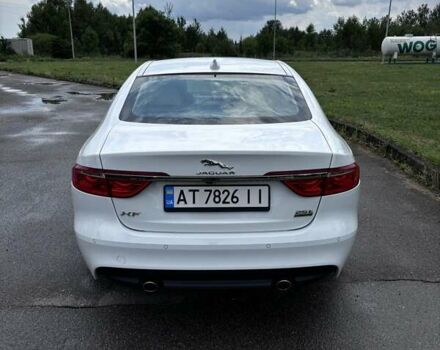 Белый Ягуар ХФ, объемом двигателя 2 л и пробегом 23 тыс. км за 22000 $, фото 3 на Automoto.ua