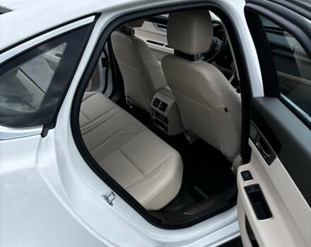 Белый Ягуар ХФ, объемом двигателя 2 л и пробегом 23 тыс. км за 22000 $, фото 9 на Automoto.ua