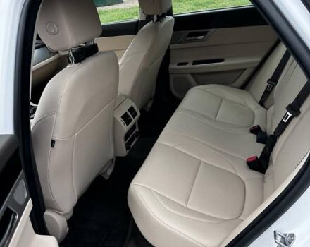 Белый Ягуар ХФ, объемом двигателя 2 л и пробегом 23 тыс. км за 22000 $, фото 8 на Automoto.ua