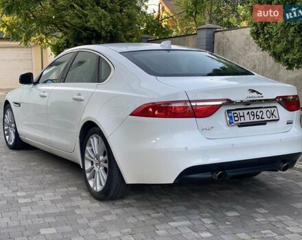 Белый Ягуар ХФ, объемом двигателя 2 л и пробегом 70 тыс. км за 20700 $, фото 8 на Automoto.ua