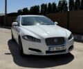 Белый Ягуар ХФ, объемом двигателя 2.2 л и пробегом 219 тыс. км за 13600 $, фото 2 на Automoto.ua