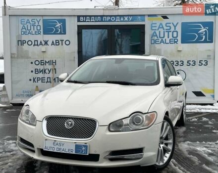 Белый Ягуар ХФ, объемом двигателя 3 л и пробегом 293 тыс. км за 7990 $, фото 1 на Automoto.ua