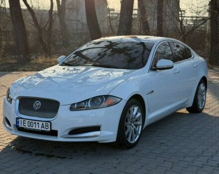 Белый Ягуар ХФ, объемом двигателя 2 л и пробегом 197 тыс. км за 13950 $, фото 1 на Automoto.ua