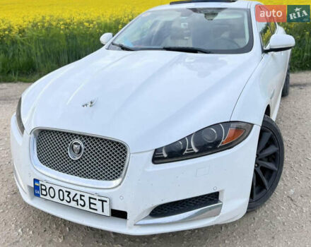 Белый Ягуар ХФ, объемом двигателя 2 л и пробегом 228 тыс. км за 9500 $, фото 1 на Automoto.ua