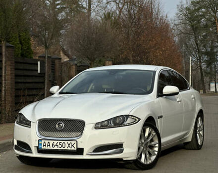 Белый Ягуар ХФ, объемом двигателя 3 л и пробегом 169 тыс. км за 11200 $, фото 1 на Automoto.ua