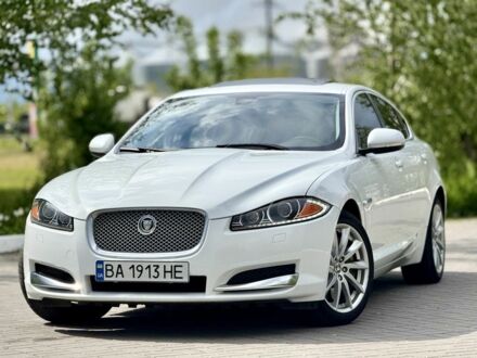 Ягуар ХФ 2013 у Кропивницькому (Кіровограді) на Automoto.ua Білий Ягуар ХФ, об'ємом двигуна 2 л та пробігом 187 тис. км за 10900 $, фото 1 на Automoto.ua