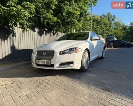 Белый Ягуар ХФ, объемом двигателя 2 л и пробегом 159 тыс. км за 11999 $, фото 1 на Automoto.ua