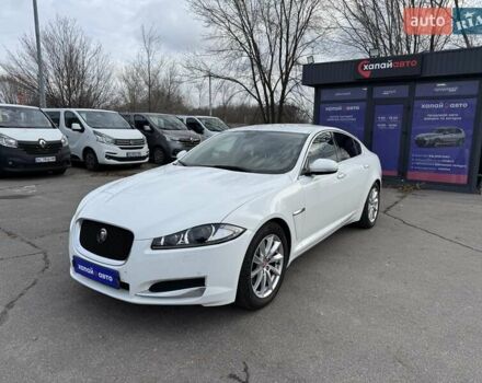 Белый Ягуар ХФ, объемом двигателя 2.18 л и пробегом 146 тыс. км за 15300 $, фото 1 на Automoto.ua