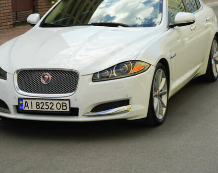 Білий Ягуар ХФ, об'ємом двигуна 2.97 л та пробігом 150 тис. км за 15900 $, фото 1 на Automoto.ua