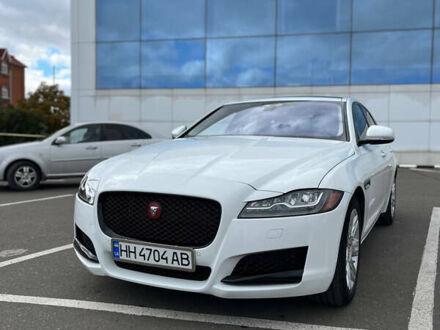Ягуар ХФ 2015 в Белгород-Днестровском на Automoto.ua Белый Ягуар ХФ, объемом двигателя 3 л и пробегом 142 тыс. км за 16500 $, фото 1 на Automoto.ua