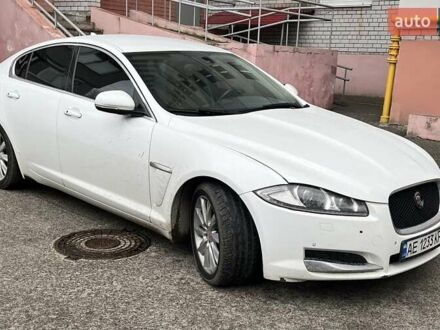 Ягуар ХФ 2015 у Дніпро (Дніпропетровську) на Automoto.ua Білий Ягуар ХФ, об'ємом двигуна 2.2 л та пробігом 262 тис. км за 13950 $, фото 1 на Automoto.ua