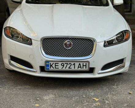 Белый Ягуар ХФ, объемом двигателя 2 л и пробегом 195 тыс. км за 16000 $, фото 1 на Automoto.ua