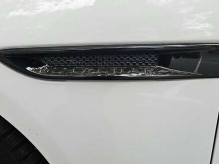 Белый Ягуар ХФ, объемом двигателя 3 л и пробегом 156 тыс. км за 19000 $, фото 1 на Automoto.ua