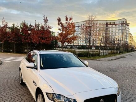 Ягуар ХФ 2016 в Ивано-Франковске на Automoto.ua Белый Ягуар ХФ, объемом двигателя 3 л и пробегом 72 тыс. км за 13300 $, фото 1 на Automoto.ua