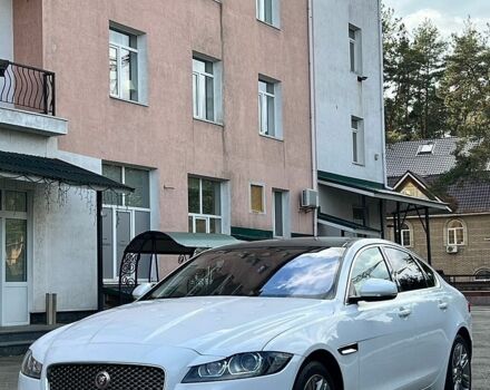 Белый Ягуар ХФ, объемом двигателя 3 л и пробегом 164 тыс. км за 13950 $, фото 1 на Automoto.ua