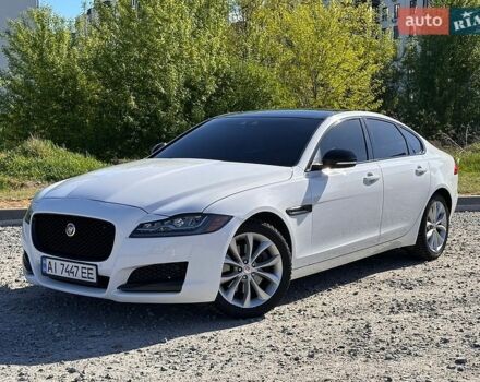 Белый Ягуар ХФ, объемом двигателя 2 л и пробегом 102 тыс. км за 14999 $, фото 1 на Automoto.ua