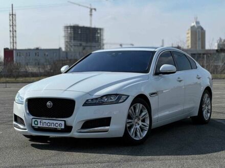 Ягуар ХФ 2016 у Києві на Automoto.ua Білий Ягуар ХФ, об'ємом двигуна 2 л та пробігом 127 тис. км за 23000 $, фото 1 на Automoto.ua