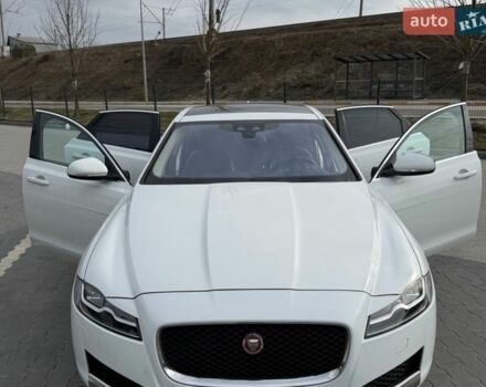 Белый Ягуар ХФ, объемом двигателя 2 л и пробегом 176 тыс. км за 17500 $, фото 1 на Automoto.ua