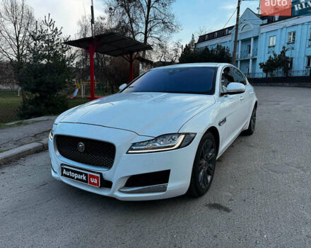 Белый Ягуар ХФ, объемом двигателя 2 л и пробегом 195 тыс. км за 17990 $, фото 1 на Automoto.ua
