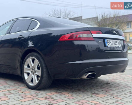 Черный Ягуар ХФ, объемом двигателя 2.72 л и пробегом 238 тыс. км за 7700 $, фото 19 на Automoto.ua