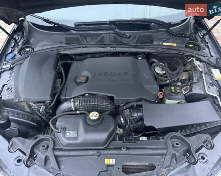 Черный Ягуар ХФ, объемом двигателя 2.72 л и пробегом 238 тыс. км за 7700 $, фото 44 на Automoto.ua
