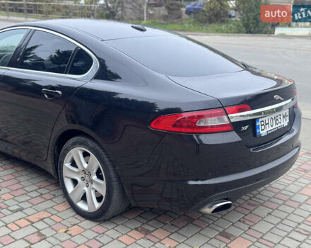 Черный Ягуар ХФ, объемом двигателя 2.72 л и пробегом 238 тыс. км за 7700 $, фото 18 на Automoto.ua