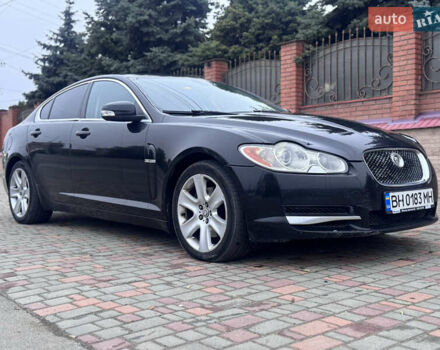 Черный Ягуар ХФ, объемом двигателя 2.72 л и пробегом 238 тыс. км за 7700 $, фото 3 на Automoto.ua