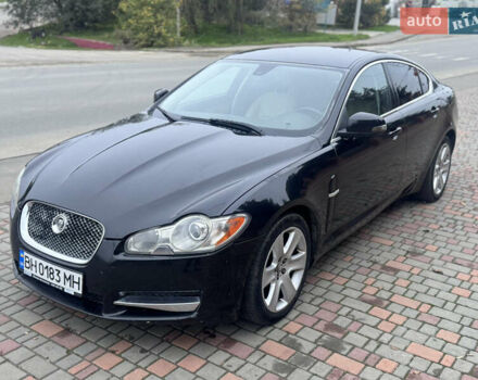Черный Ягуар ХФ, объемом двигателя 2.72 л и пробегом 238 тыс. км за 7700 $, фото 10 на Automoto.ua
