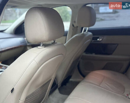 Черный Ягуар ХФ, объемом двигателя 2.72 л и пробегом 238 тыс. км за 7700 $, фото 28 на Automoto.ua