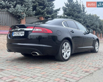 Черный Ягуар ХФ, объемом двигателя 2.72 л и пробегом 238 тыс. км за 7700 $, фото 11 на Automoto.ua