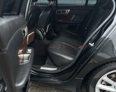 Черный Ягуар ХФ, объемом двигателя 2.99 л и пробегом 177 тыс. км за 12700 $, фото 11 на Automoto.ua