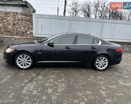 Черный Ягуар ХФ, объемом двигателя 2.99 л и пробегом 177 тыс. км за 12700 $, фото 4 на Automoto.ua