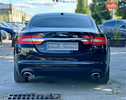 Черный Ягуар ХФ, объемом двигателя 2.97 л и пробегом 202 тыс. км за 9700 $, фото 3 на Automoto.ua